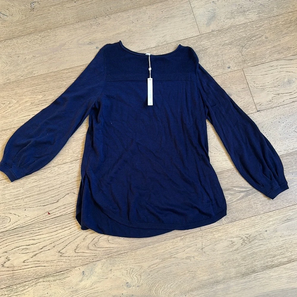 New with tags Carlson sweater - Picture 1 of 1